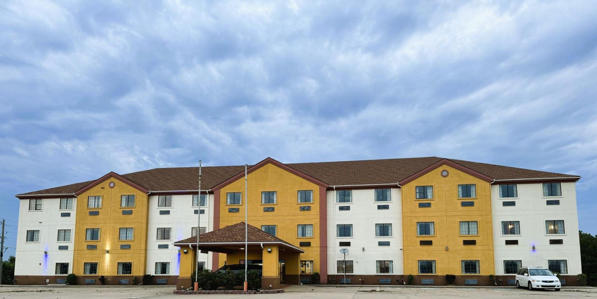 Quality Inn & Suites Mcalester On Hwy 69 & Us 75 Buitenkant foto