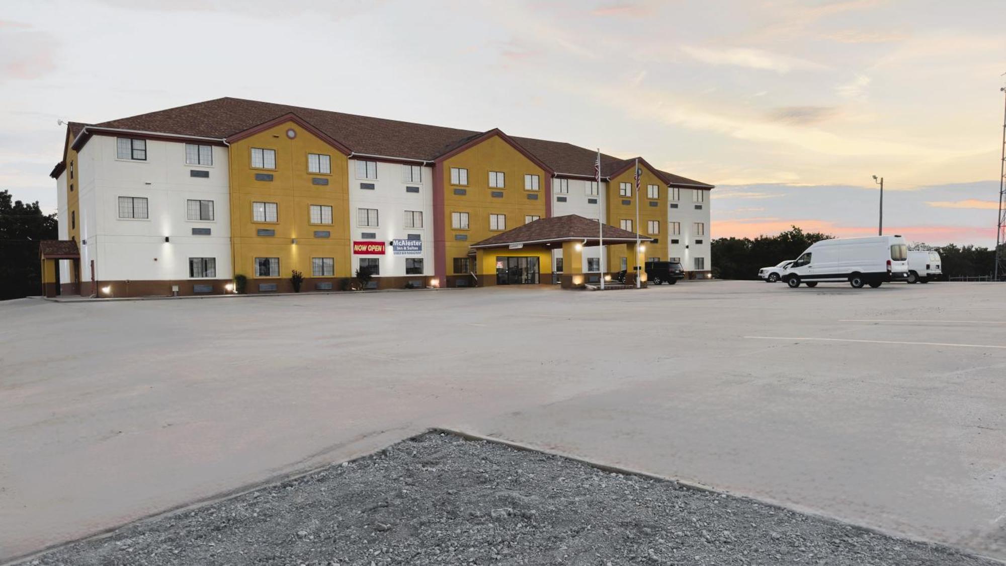 Quality Inn & Suites Mcalester On Hwy 69 & Us 75 Buitenkant foto